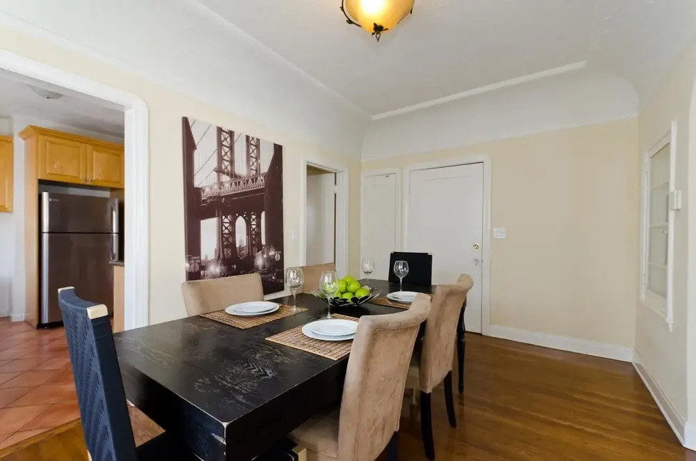 LA155 2 Bedroom Apartment By Senstay