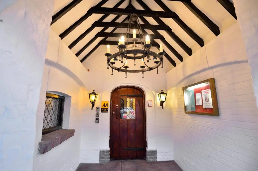 The Roundabout Hotel