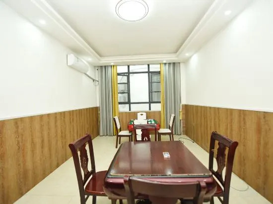 Jiayuan Holiday Hotel