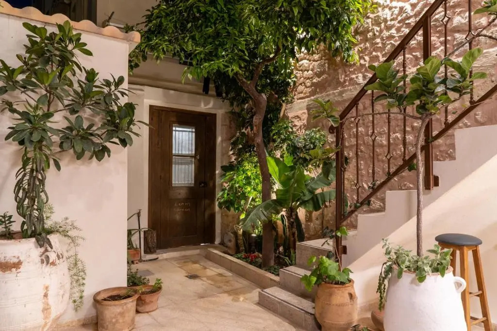 Lemon Garden Residence