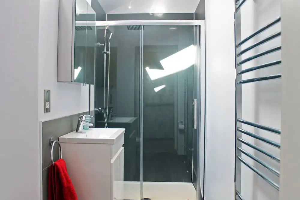 Silver Lining - Gilmore Place Apartment