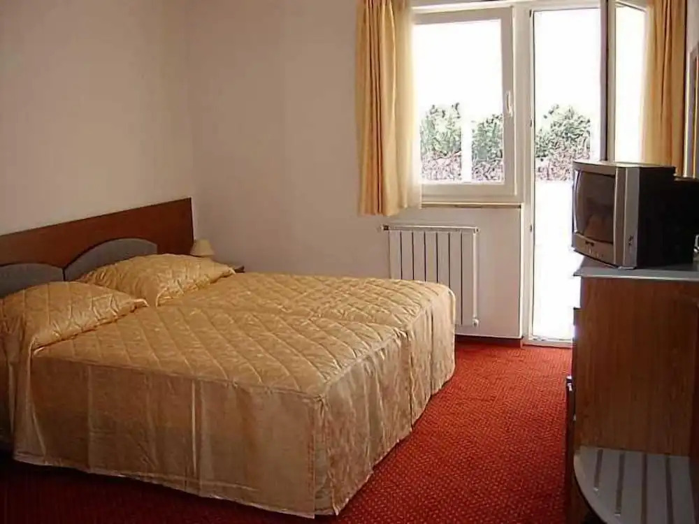 Hotel Holiday