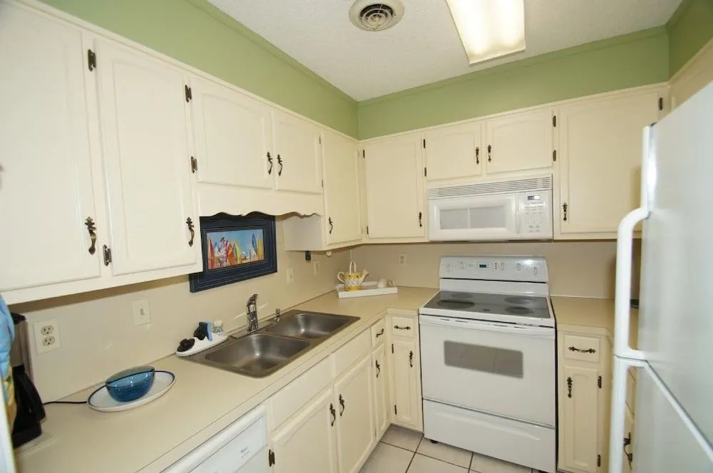 Suite Retreat #49037 - 3 Br Home