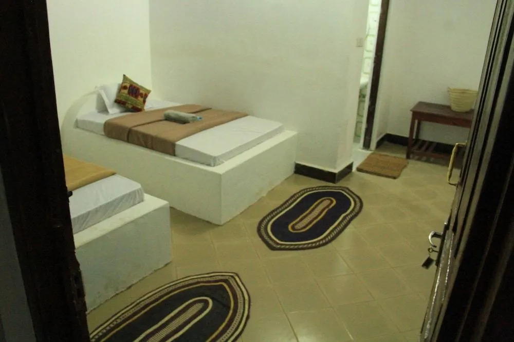 I Hotel
