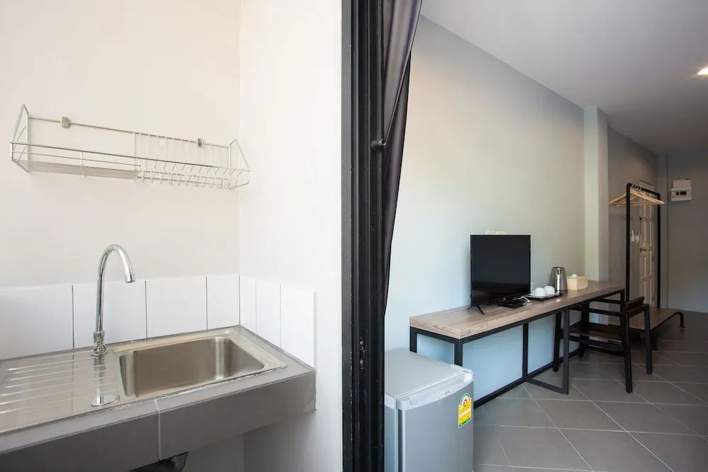 iNest Poshtel