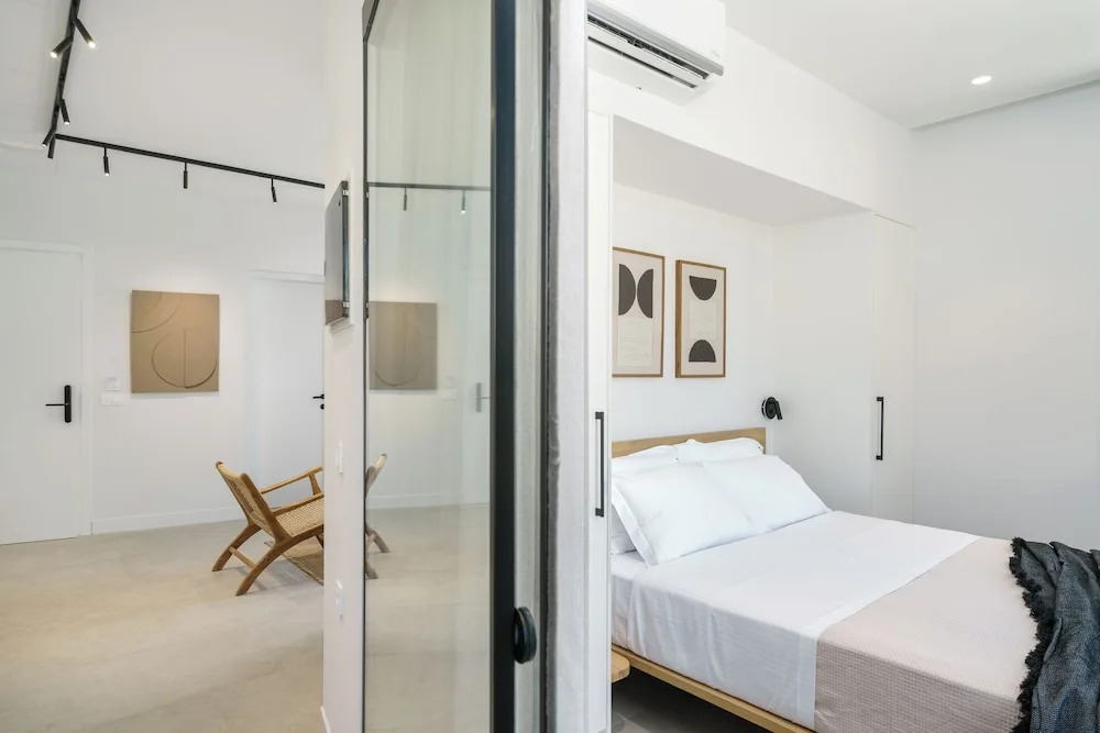 The Old Distillery - Premium Suites