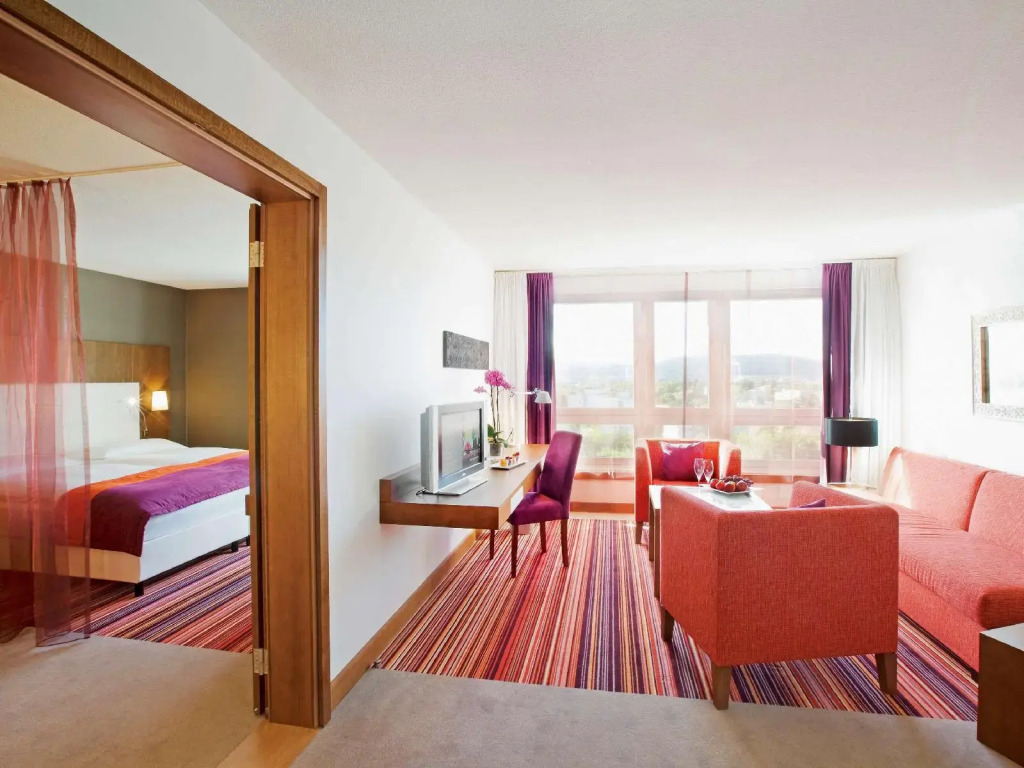 Mövenpick Hotel Zurich Airport