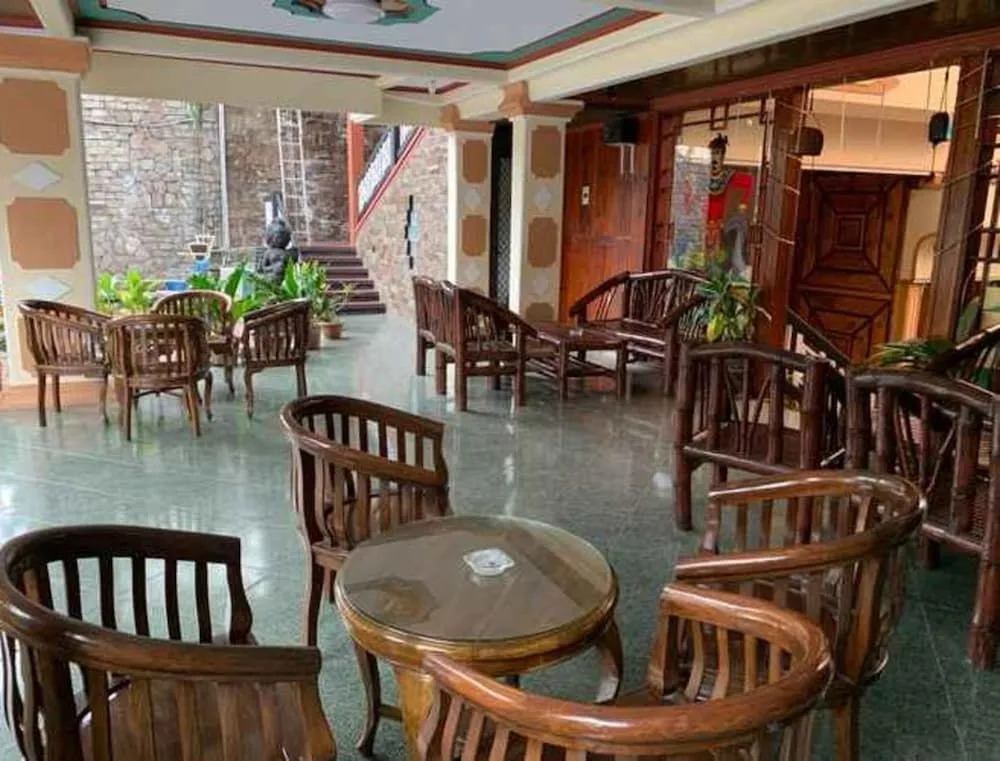 Palereman Hotel RedPartner near Jatim Park 1