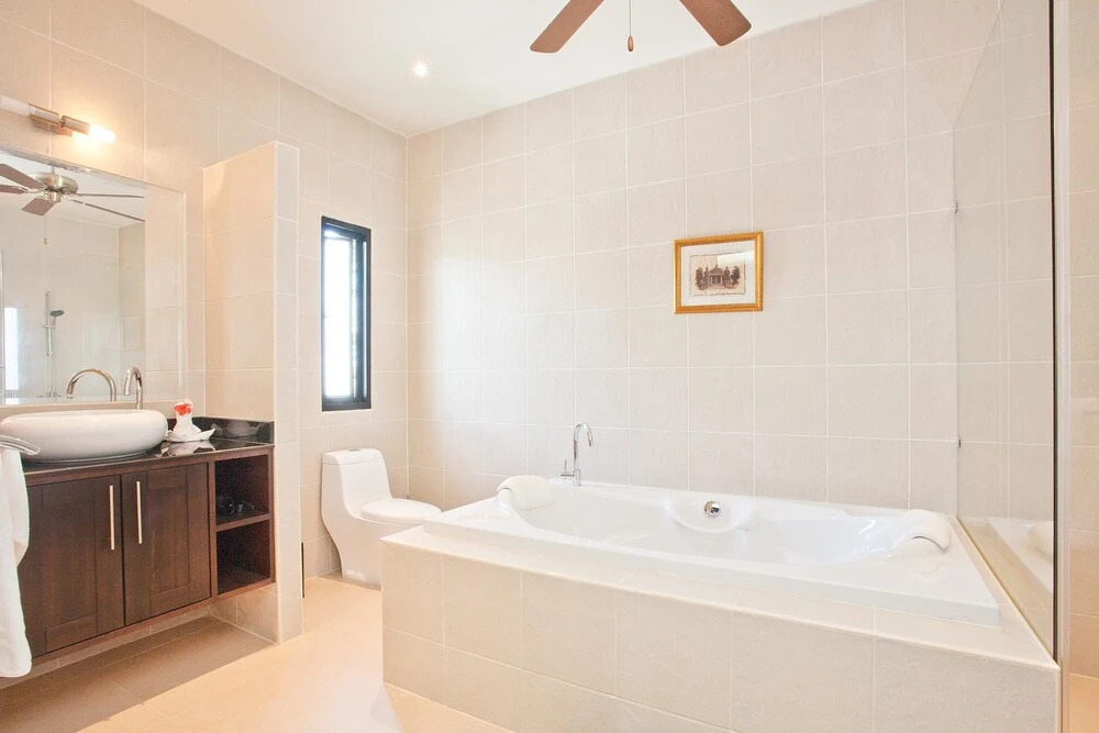 Villa Waew Opal 6 Bed Grand Property with In House Staff