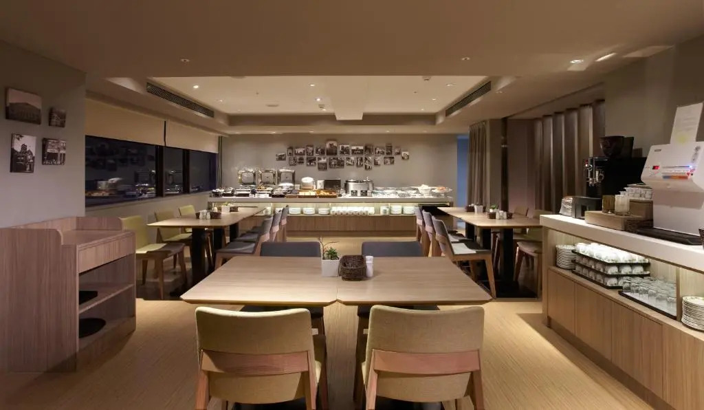 Royal Inn Taipei Linsen - Huashan 1914 Creative Park
