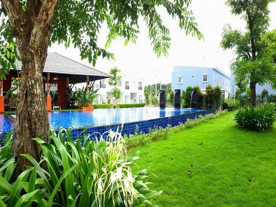 The Laguna Rest