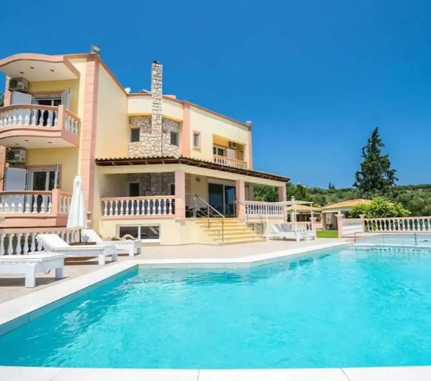 Villa Roula With Private Pool