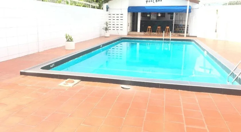 Eastoment Hotel