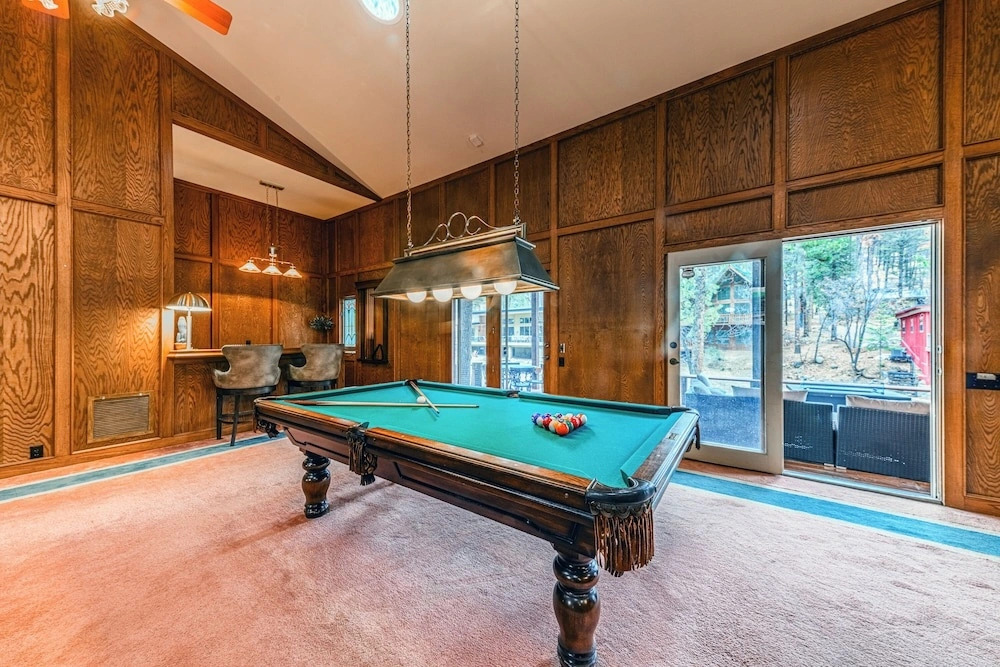 Mountain River Chalet