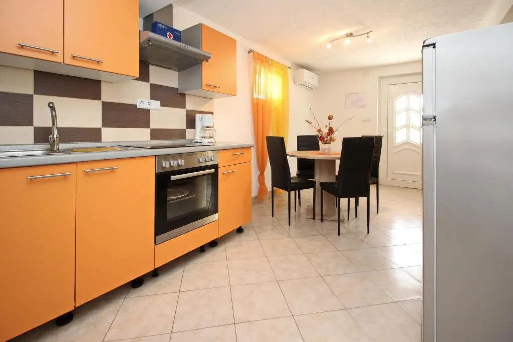 Top Apartments