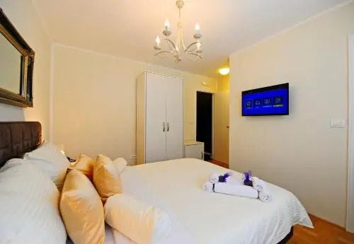 Avant Garde Luxury Rooms