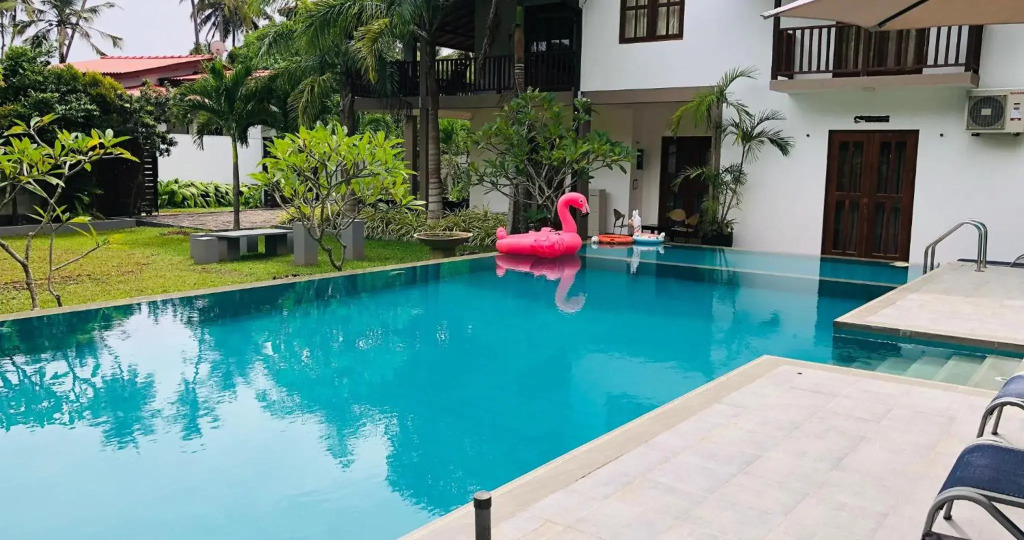Super Spacious Amazing Private Holiday Villa 10 min to Hikkaduwa Beach