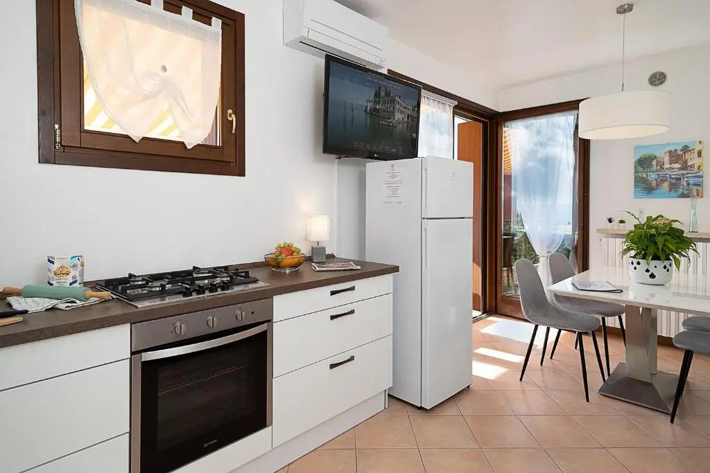 APARTMENTS BLITZ - Regarda Travel