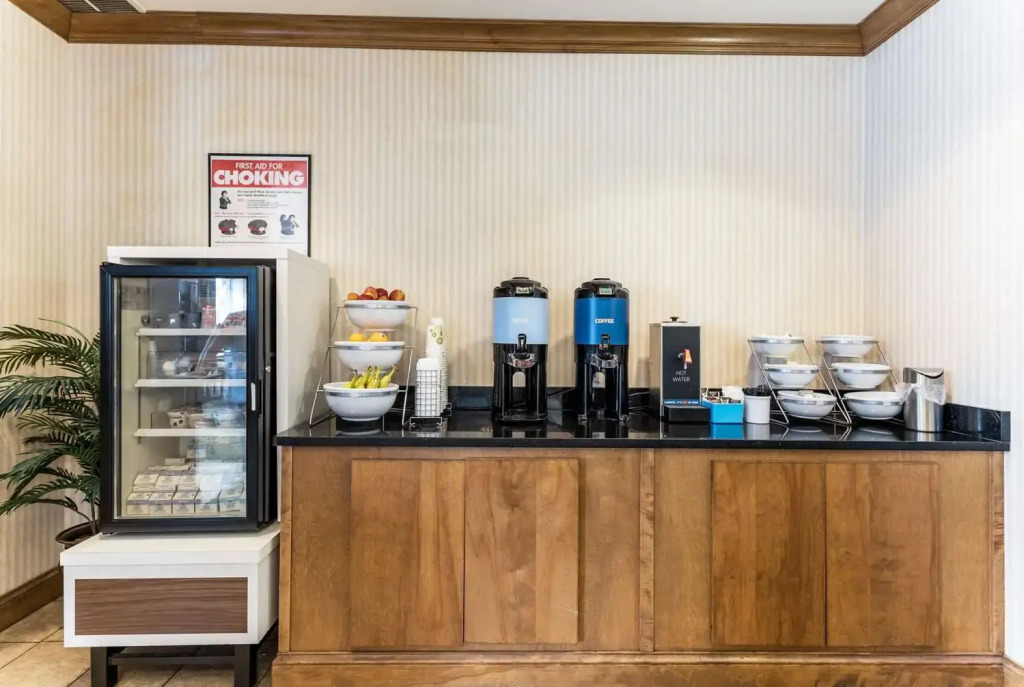 Holiday Inn Express Hotel & Suites Findley Lake