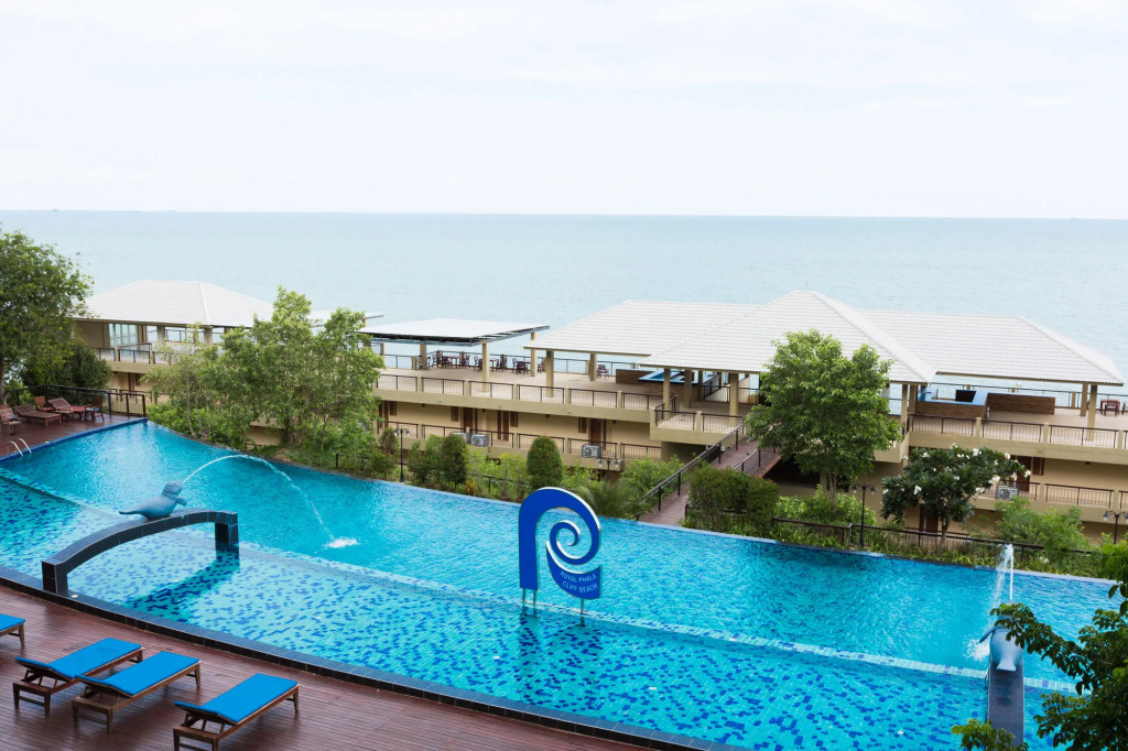 Royal Phala Cliff Beach Resort