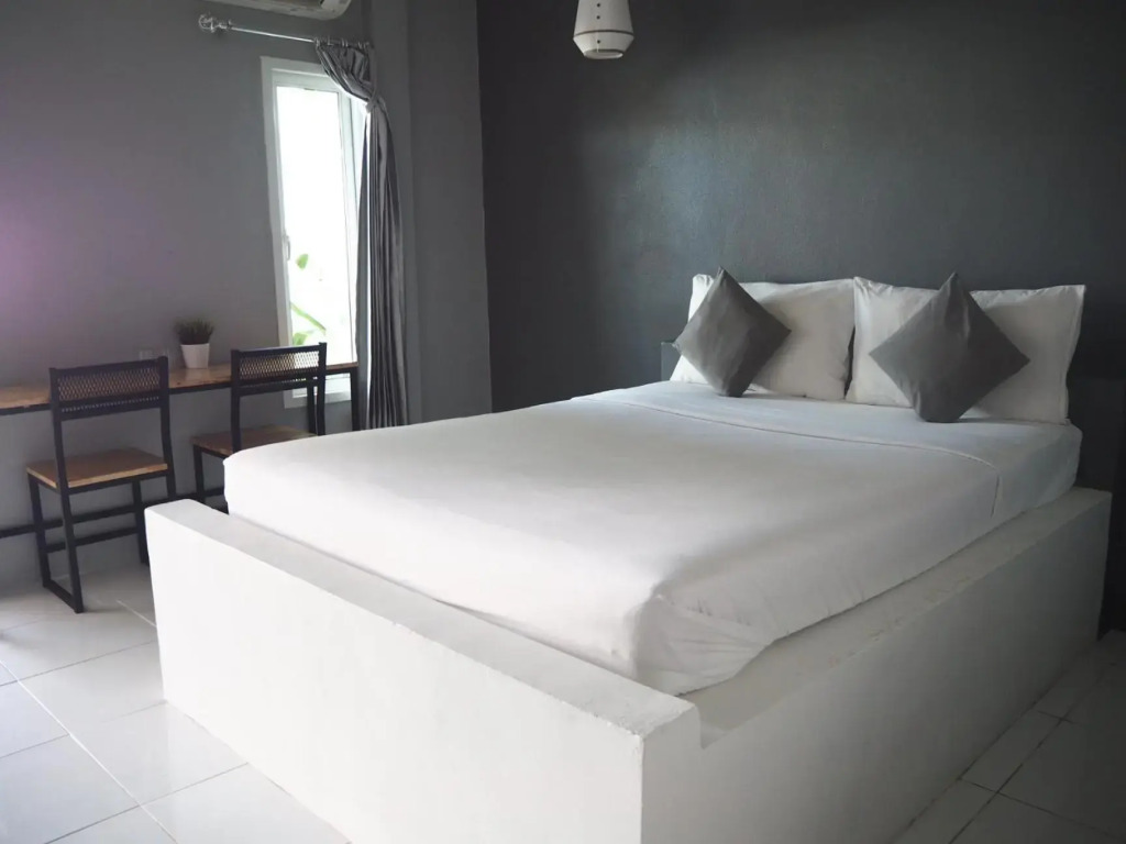 โรงแรม ทิพย์บุรี ริเวอร์ไซด์
