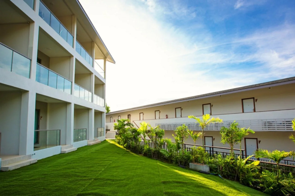 Sunset Beach Hotel