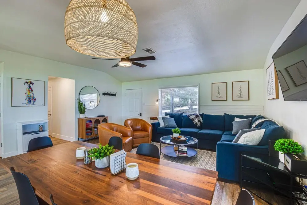 Private Dock: Charming Cedar Creek Retreat!