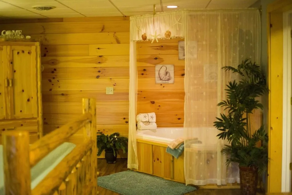 Blessing Lodge by Amish Country Lodging
