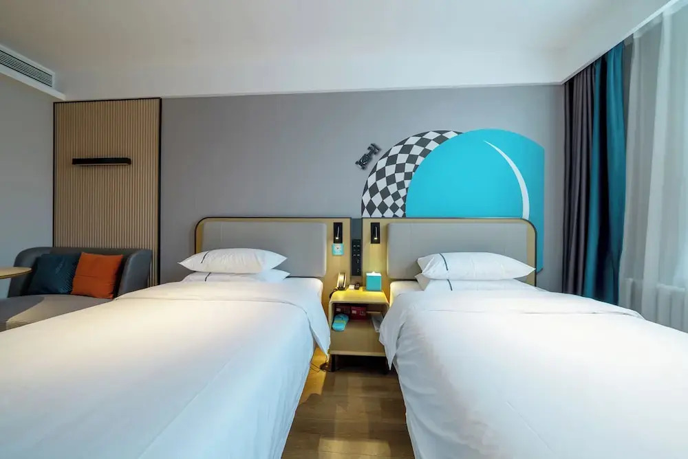 Home Inn Huayi Select Collection Hotel