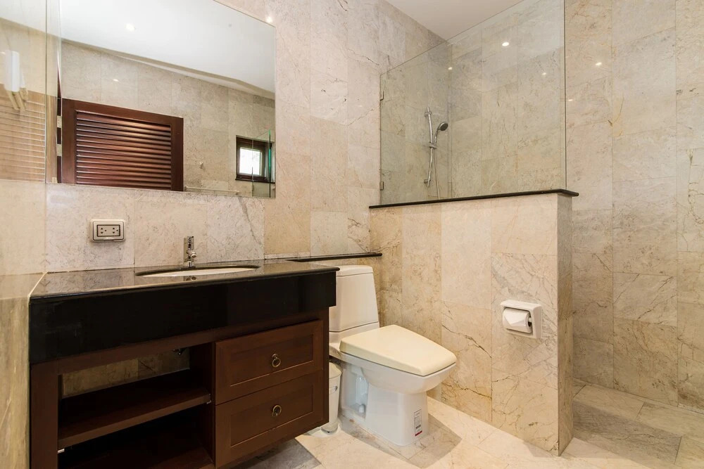 Luxury 5 Bedroom Villa in Beautiful Banyan Resort