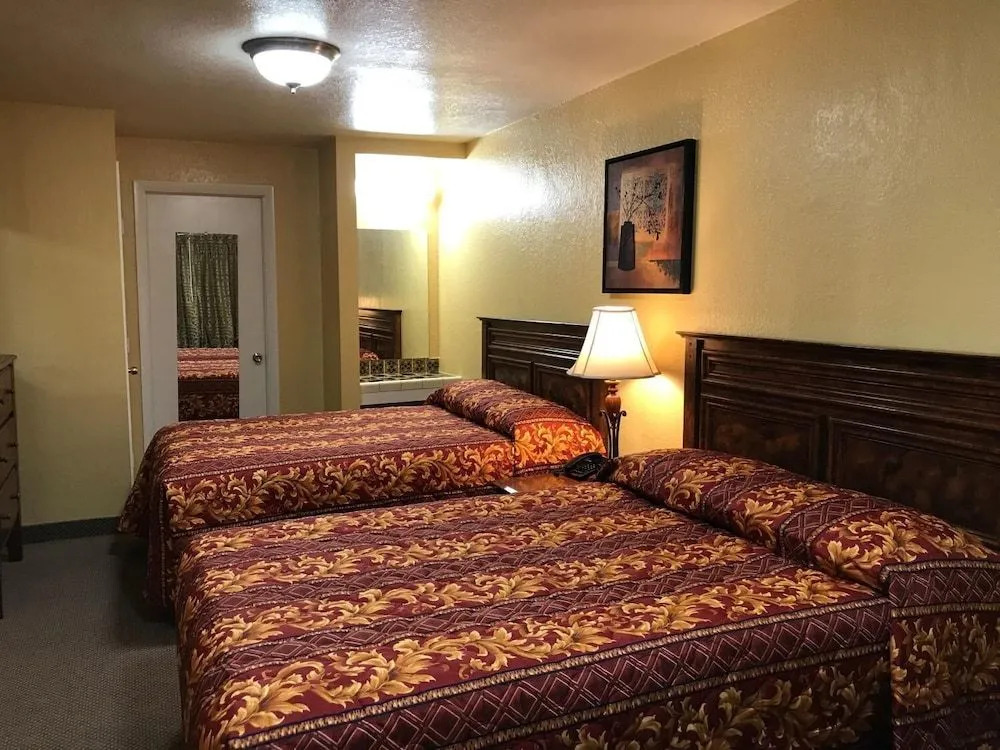 Hacienda Motel
