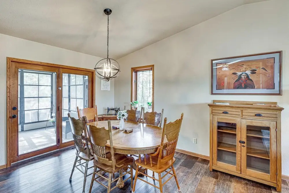 Scenic & Serene Rapid City Getaway on 1 1/2 Acres!