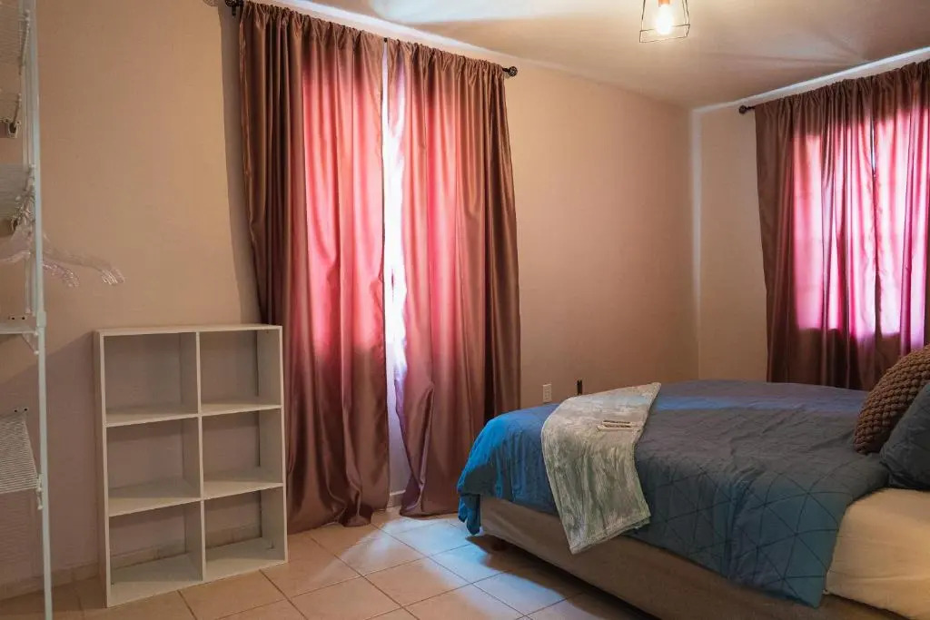 Great 2bdrm app in Downtown Otrobanda with free parking on premises