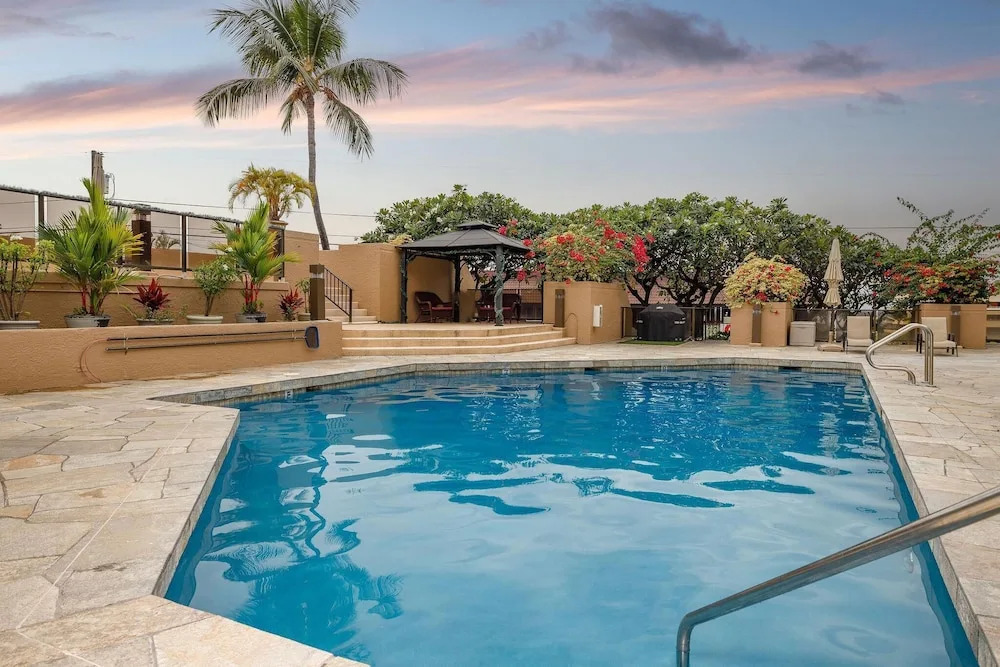 Kona Pacific C618 Top fl Seaview With ac, Elevator