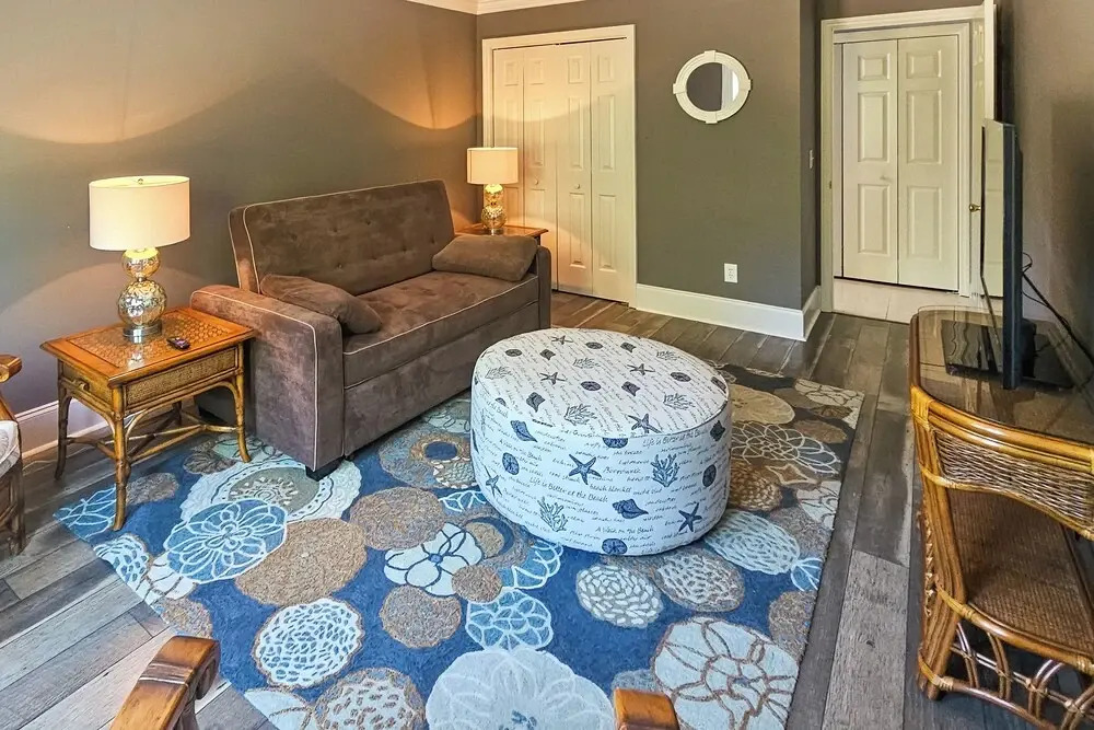 Marina & Pool: Roomy Golf-view Home in Southport