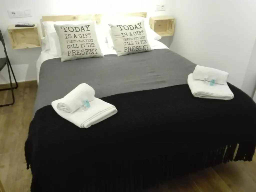 Hostal Ciempozuelos, Parque Warner y Madrid