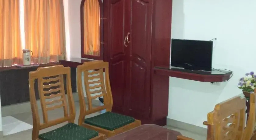 Hotel Thoiba Residency