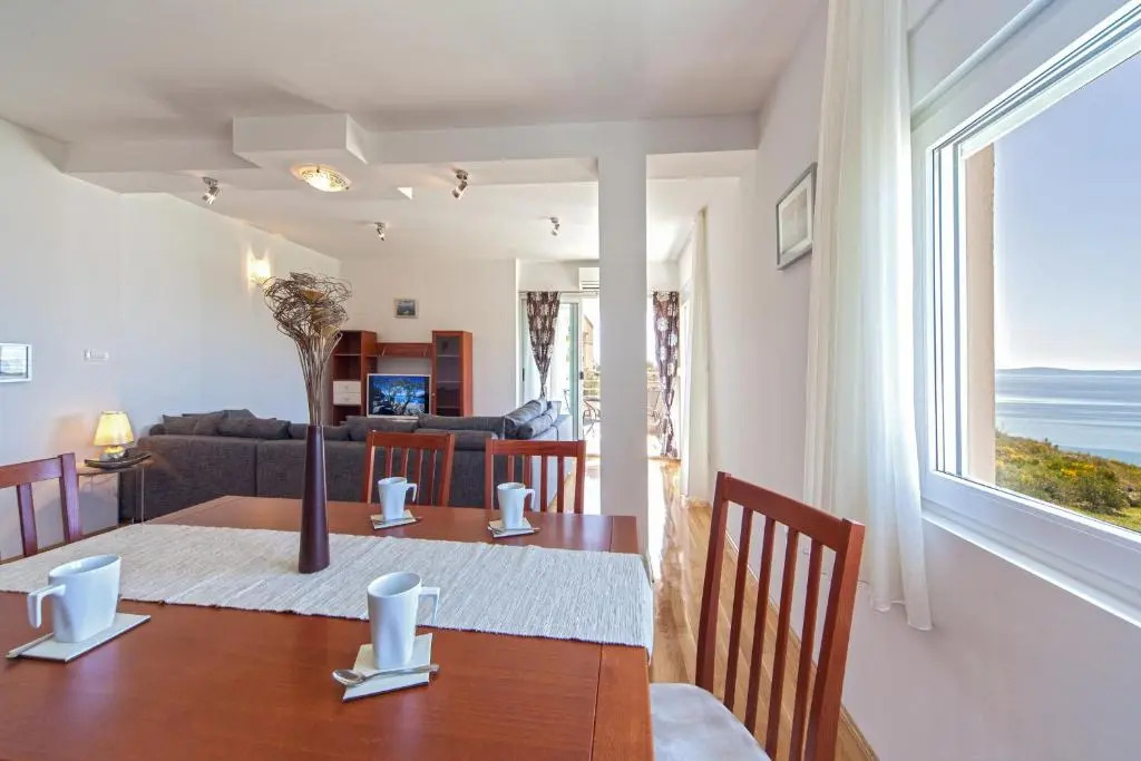 The View Apartments