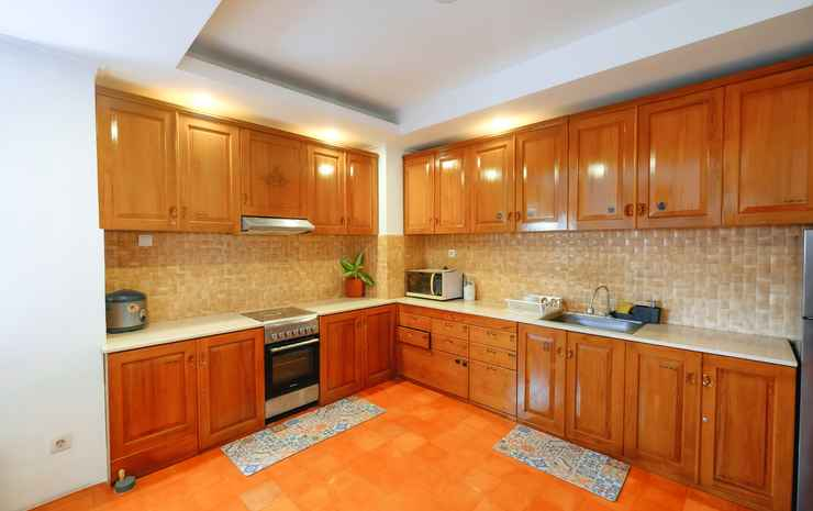 Family 6 Bedroom at Ndalem Sardan