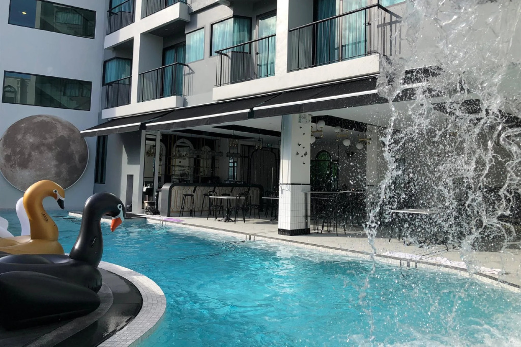 Ratri Hotel Phuket Old Town