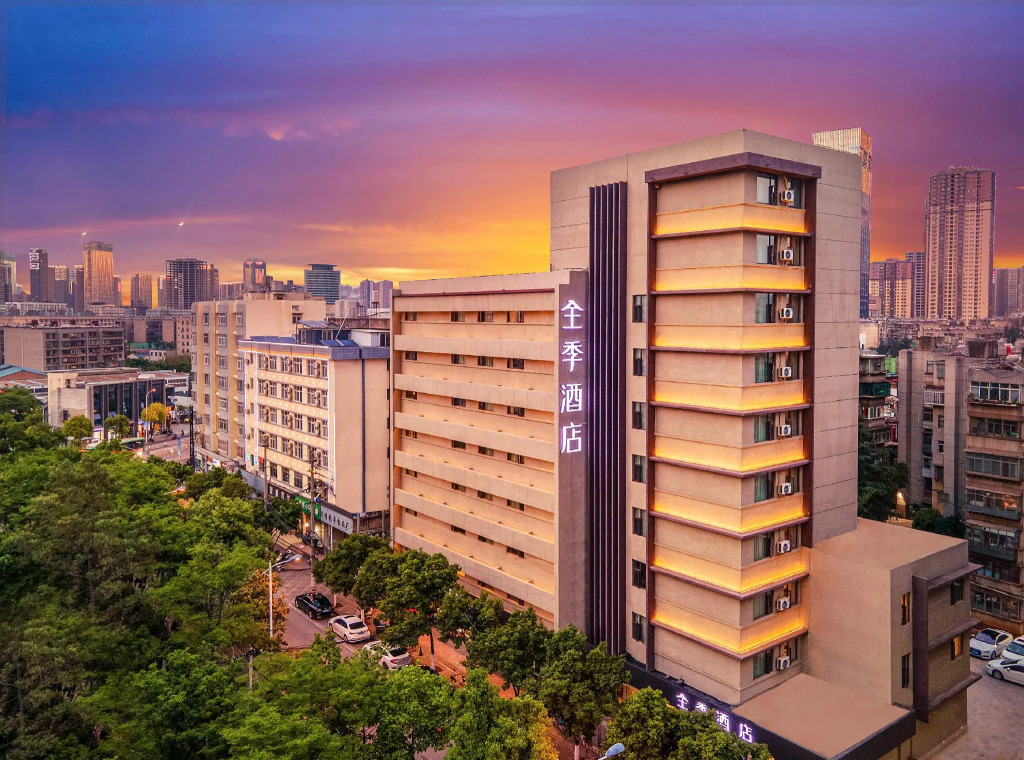 Ji Hotel Kunming Longlu University of Science and Technology