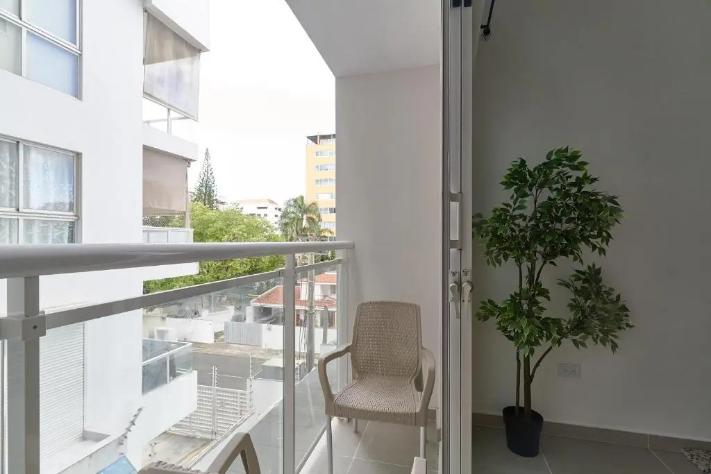 Dom. Rep. Exclusive 2 bed Apt. Evaristo Morales