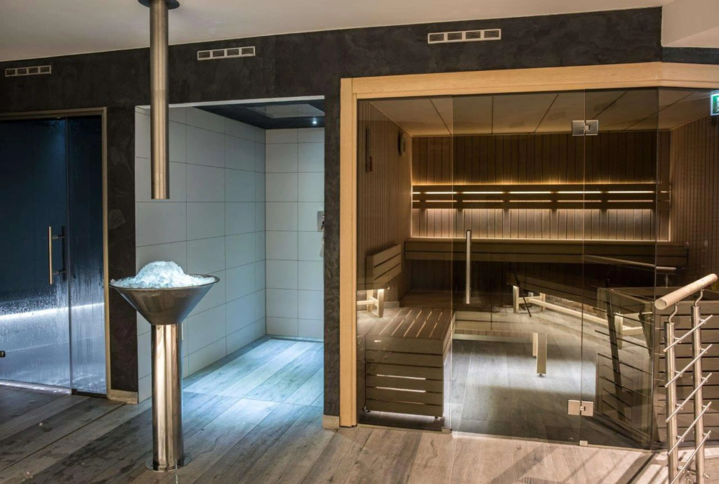 Everness Hotel & Resort
