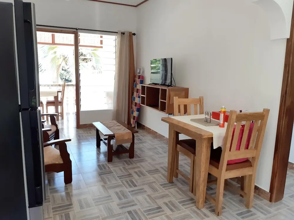 Apartment With one Bedroom in Baie Sainte Anne, With Wonderful sea Vie