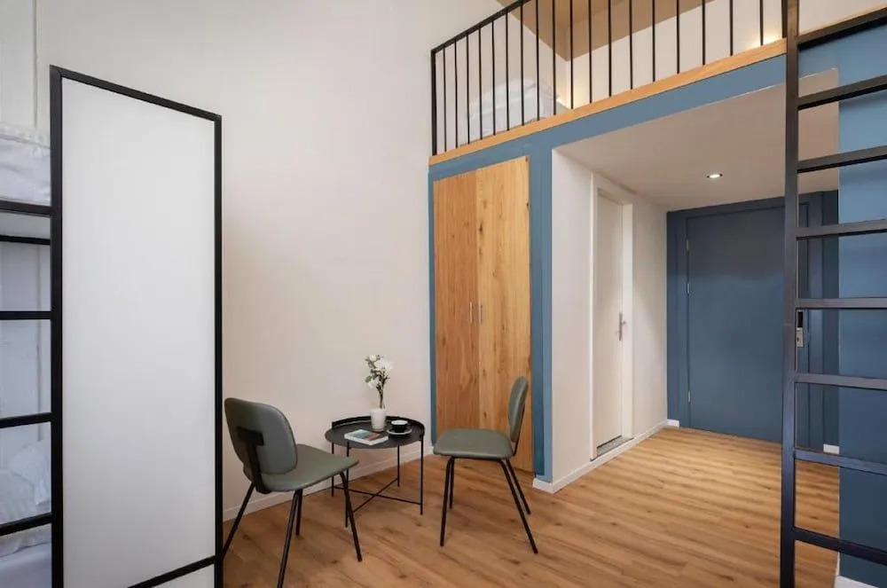 180 Boutique Hostel