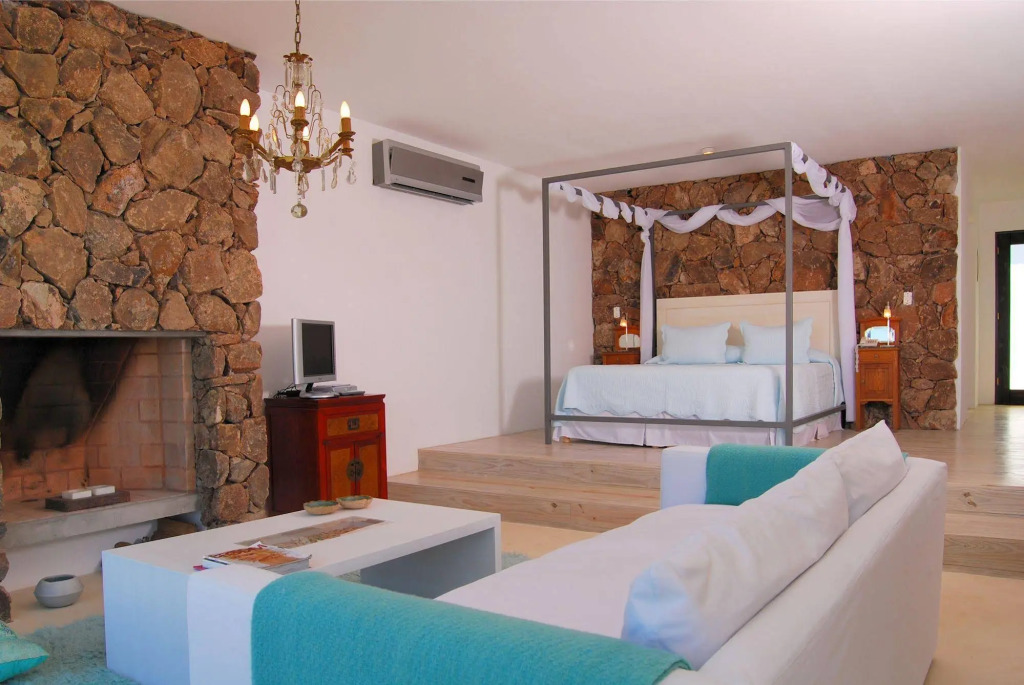 Casa Suaya
