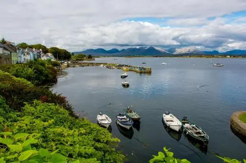 Cottage 236 Roundstone