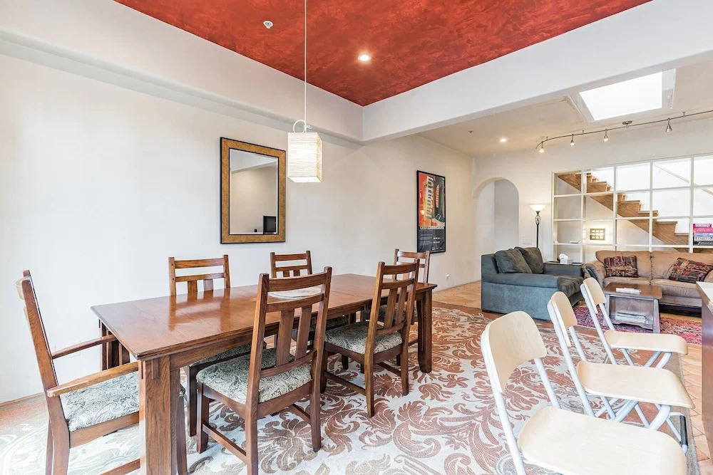 Cypress House & Studio, Walk To Healdsburg Plaza 3 Bedroom Home by RedAwning