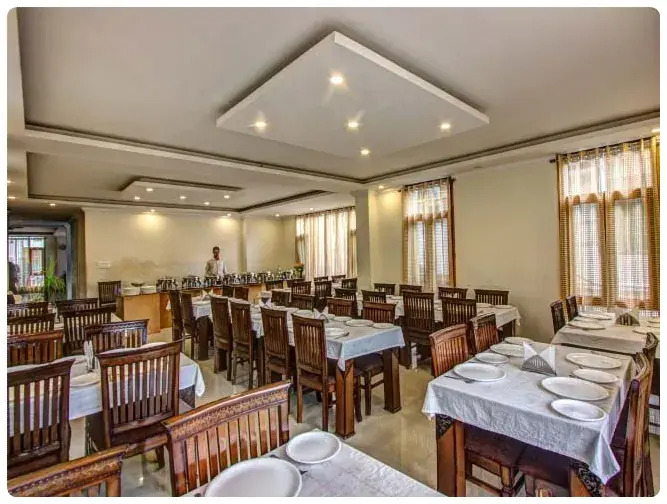 Hotel Aakash Regency