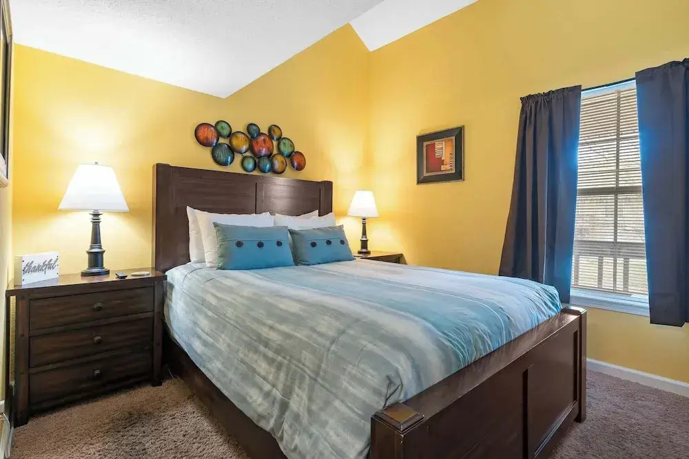 Branson Getaway - Condo for 6 in Epic Location!